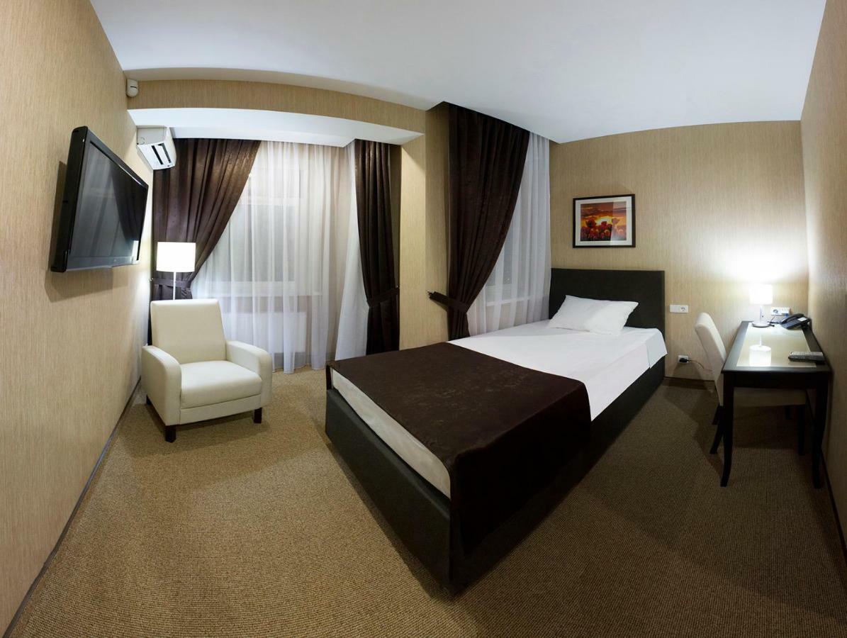 Al Mar Hotel Schaslyve エクステリア 写真